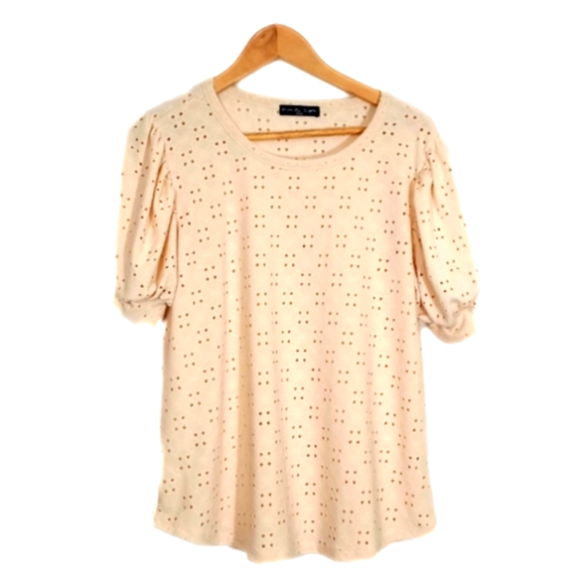 KIM & CAMI Cream Color Eyelet Blouse Size Large - Picture 1 of 8